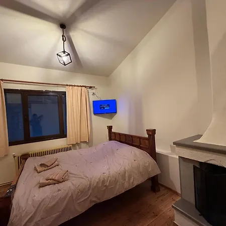 מלון -tsiourgiaka Mpatsilas Group *